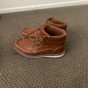 Carbon elements size 11 never worn